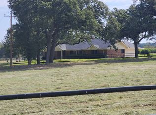 249 Green Meadows Ln, Springtown, TX 76082