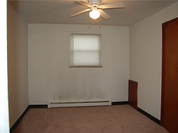 4th image of 2518 Sunset Blvd APT 4