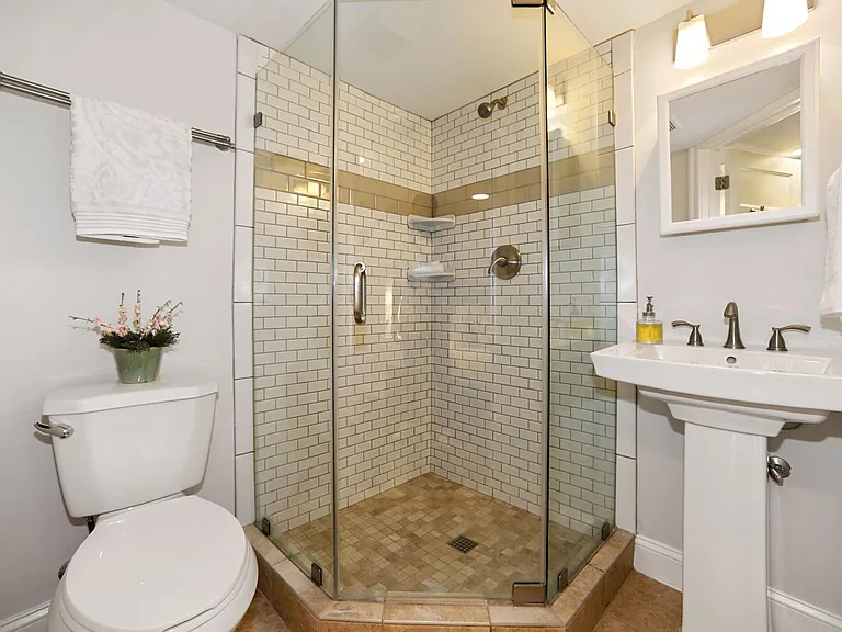 1116 K St NE #2 — Photo 27