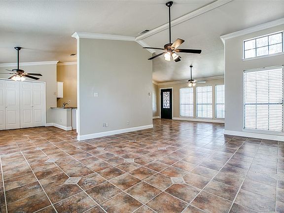 5th image of 1048 Eagle Dr