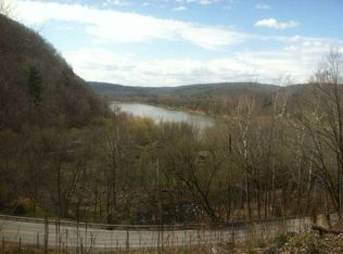 3030 Falls Rd, Falls, PA 18615