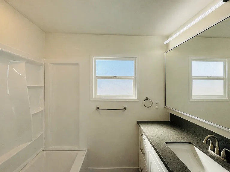 44237 Cedar Ave #C — Photo 10