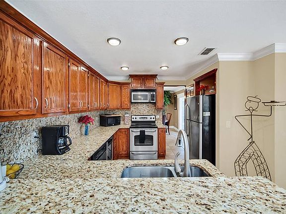 5th image of 14338 Grassy Cove Cir