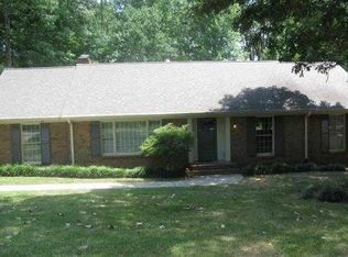 6812 Rocky Falls Rd, Charlotte, NC 28211