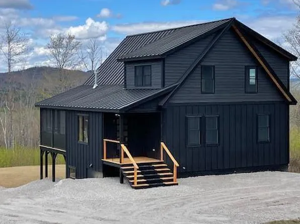 26 Harmony Row, Bethel, ME 04217