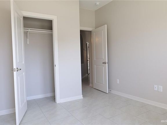 5th image of 8322 N 33rd Ln