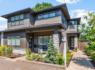 641 3rd St #2, Lake Oswego, OR 97034