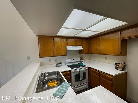 3rd image of 436 S Marengo Ave APT 205