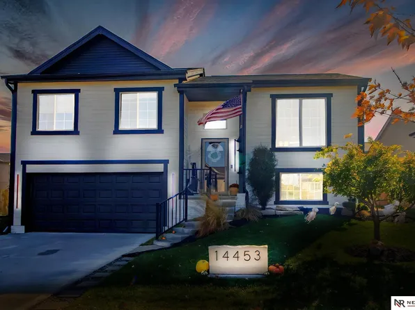 14453 Craig St, Bennington, NE 68007