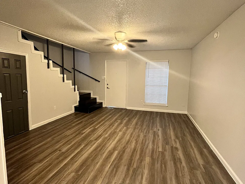 Alamo Apartments