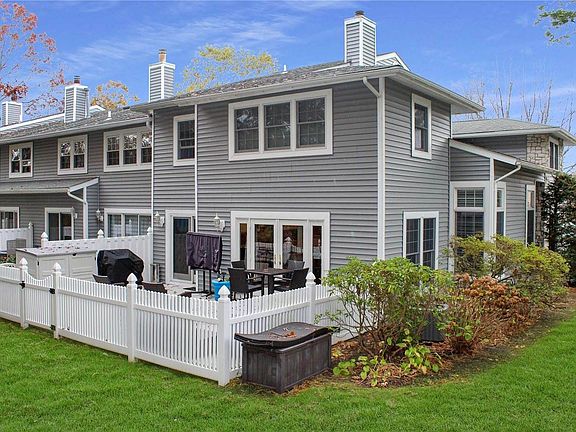 2nd image of 132 Colony Dr #132
