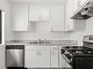 10965 Wright Rd APT 10, Lynwood, CA 90262