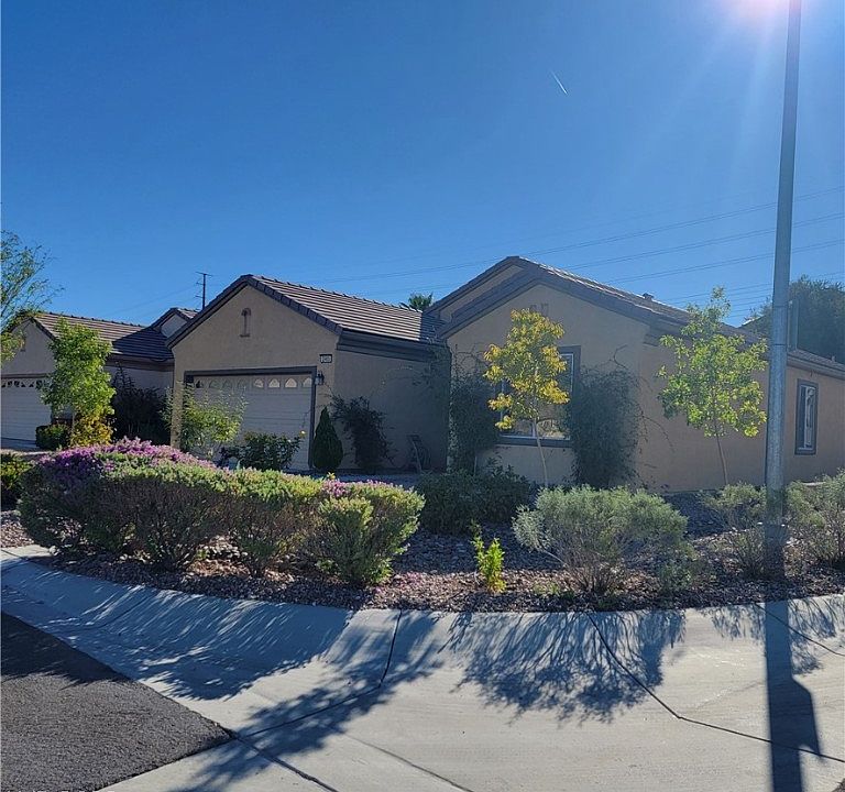 1st image of 2465 Erastus Dr