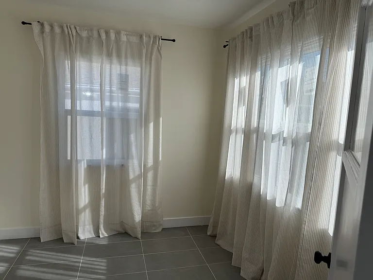 10606 Bryson Ave — Photo 7