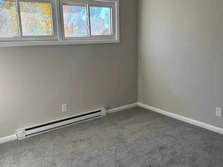 1408 Town St — Photo 6