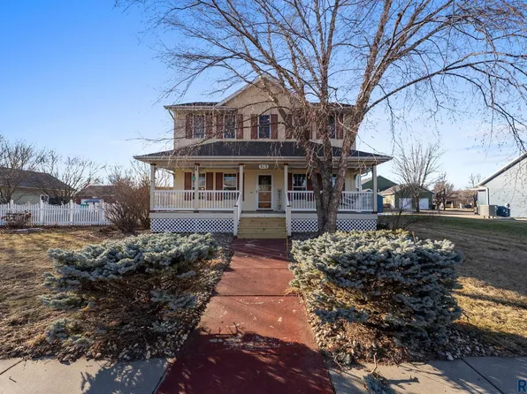 513 N Morning Rain Ave, Brandon, SD 57005
