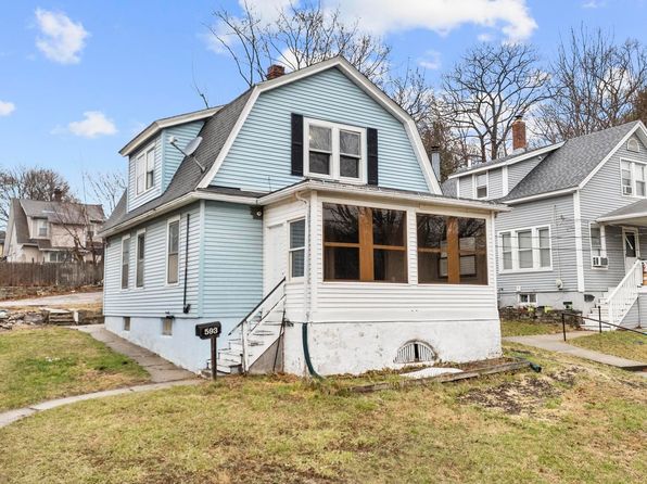 593 Cooke St