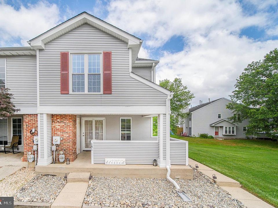 1st image of 181 Lake Arrowhead Cir