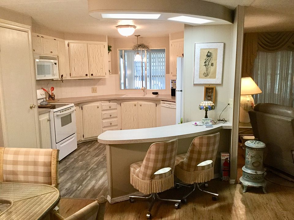 Updated Formica in kitchen 