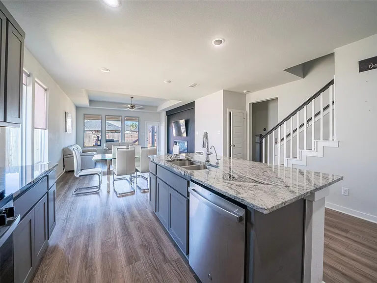 21802 Blue Daisy Ct — Photo 16