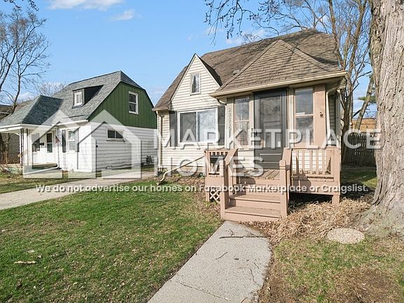 3rd image of 23115 Tawas Ave