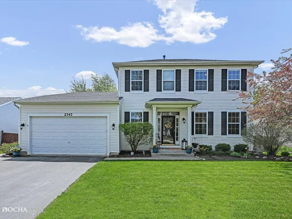 2747 Hillsboro Blvd, Aurora, IL 60503