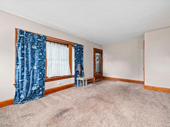 4th image of 358-360 Cambridge Ave