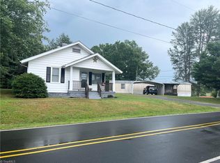 233 Southview St, Mount Airy, NC 27030