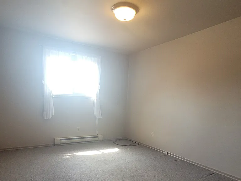 325 Fairview Dr #3 — Photo 10