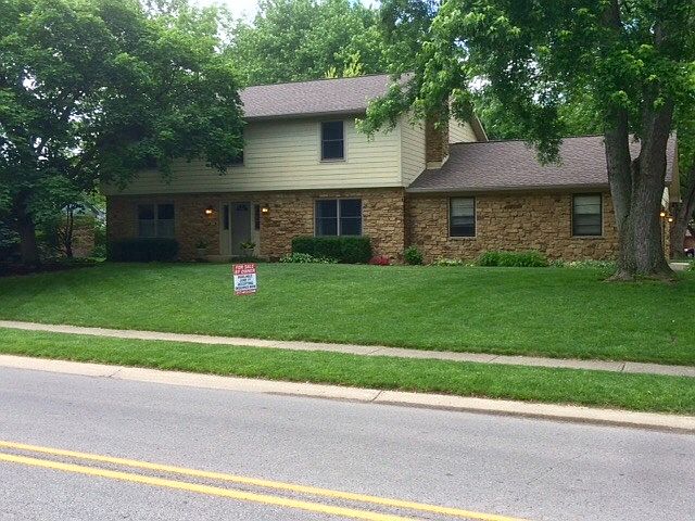 1st image of 604 Elm Dr