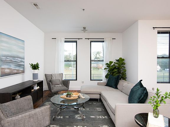 2nd image of 1225 4th Ave S APT 104