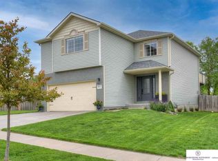 7622 Glynoaks Dr, Lincoln, NE 68516