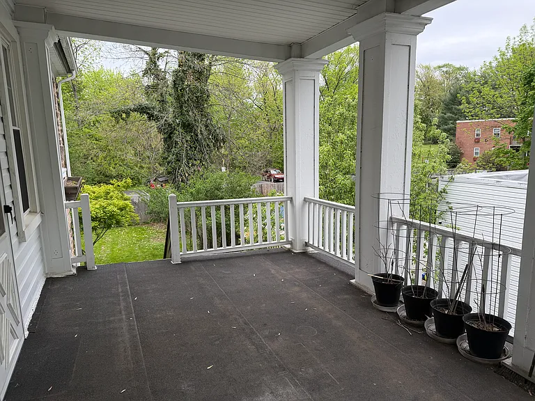 2nd floor deck