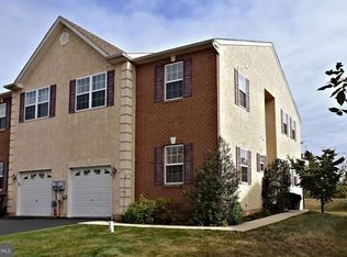512 Clearview Dr, Souderton, PA 18964