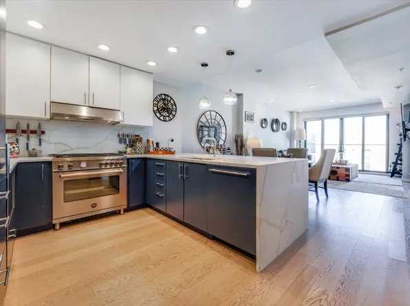 70 Monroe St #4, Hoboken, NJ 07030