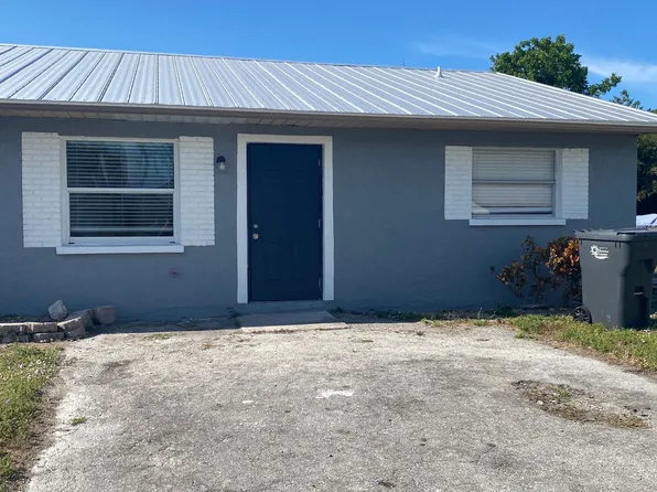 4520 67th St W Unit B, Bradenton, FL 34210