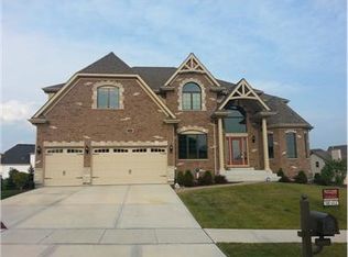 12915 Ridge Wood Ln, Plainfield, IL 60585