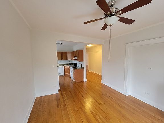 3rd image of 716 Clark St #4659469