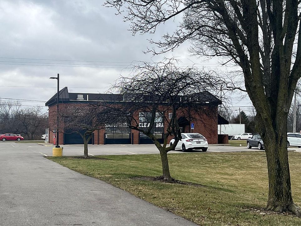 2nd image of 8062 Orange Center Dr