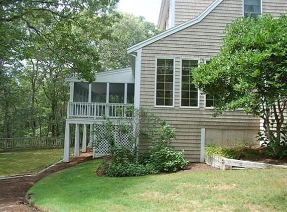 5th image of 22 Surrey Lane