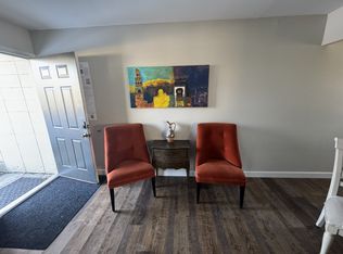 627 Garden Ave #E1, Saint Louis, MO 63119