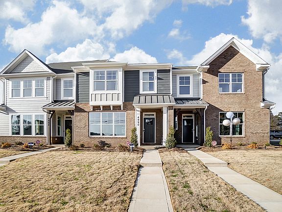 These photos are representative of this floor plan, but all options may not be available in every co