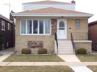 7135 W 64th St, Chicago, IL 60638