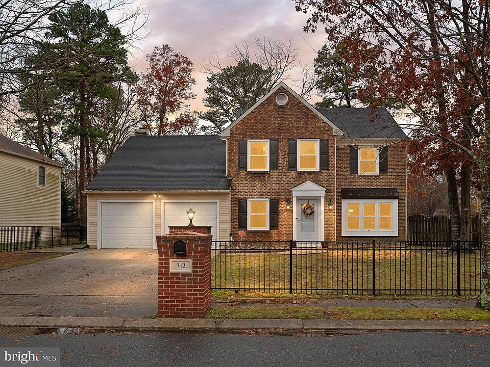 1st image of 712 Scarborough Dr