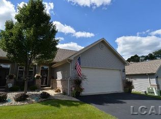 525 Ridge Ln, Tecumseh, MI 49286