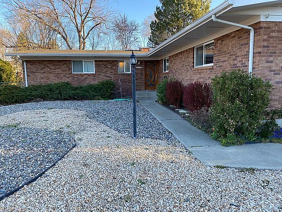 2nd image of 414 Sierra St