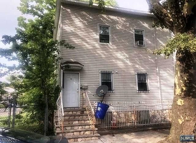 2nd image of 369 21st St