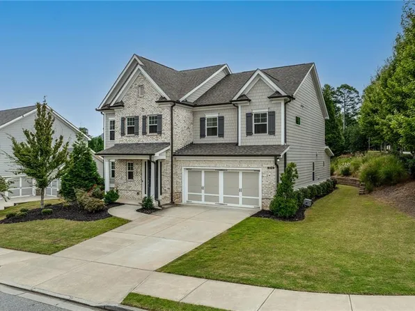 3310 Valleyway Rd, Cumming, GA 30040
