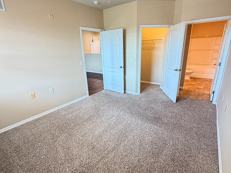 1700 Villa Capri Cir #213 — Photo 10