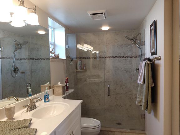5th image of 625 W Lake Jasmine Cir APT 109
